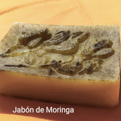 Le Savon Jabón de Moringa Para Piel Con Psoriasis /Dermatitis - Small